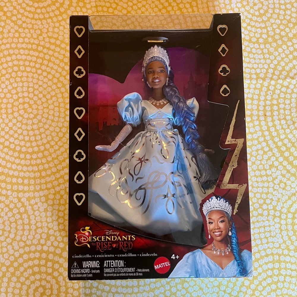 Mattel Disney Descendants - The Rise Of Red Queen Cinderella Doll